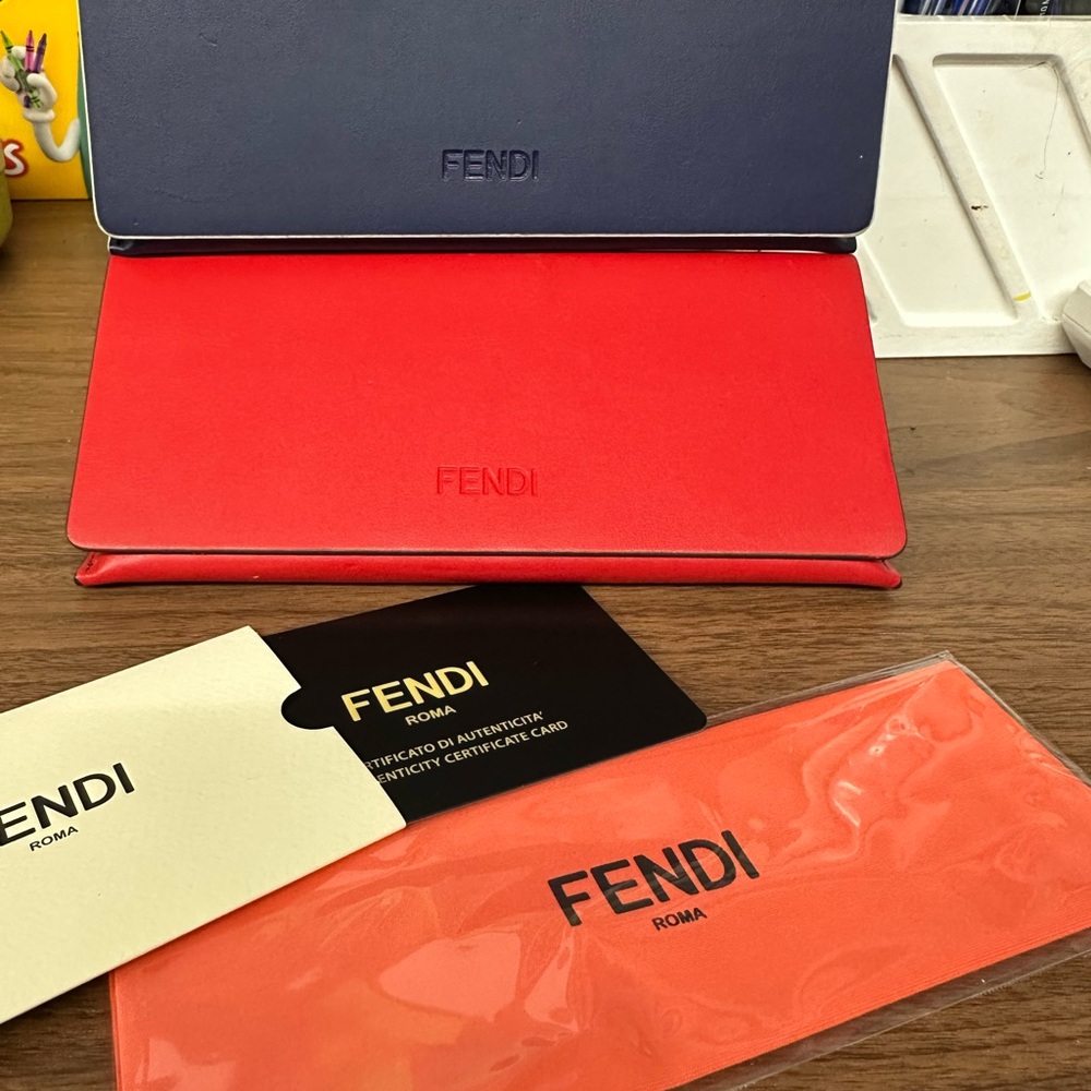2 Fendi Royal Blue  And Fendi  Red Sunglasses Case with Fendi Cloth  <<<3>>> - Picture 3 of 7